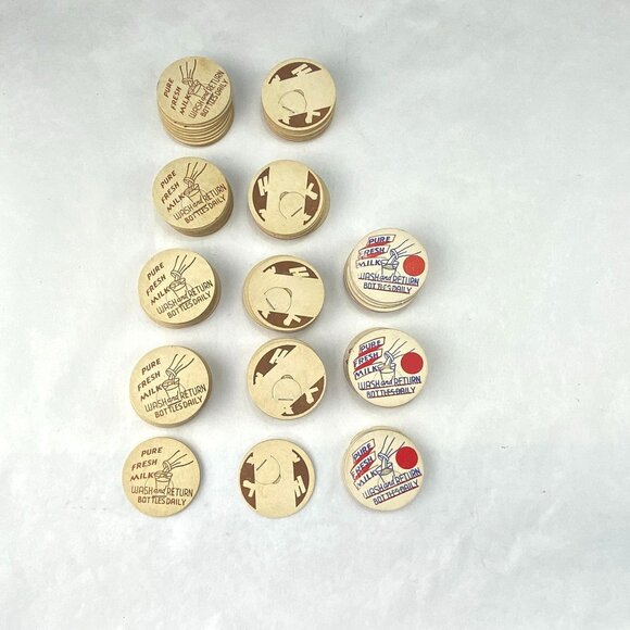 Vintage Mixed Lot Of Over 100 Milk Caps With Pure Fresh Milk Advertisement - Picture 1 of 8